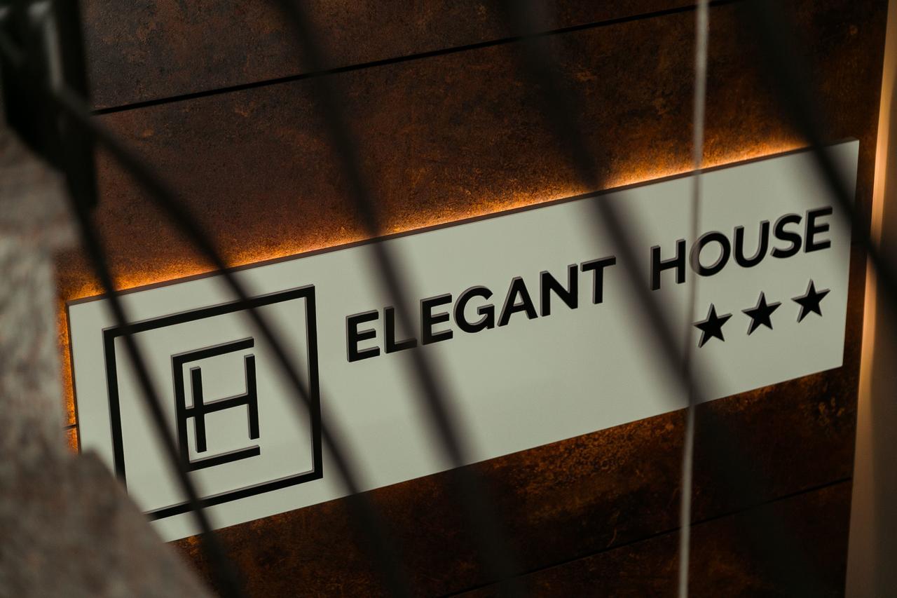 Hotel Elegant House Făgăraş Exterior foto